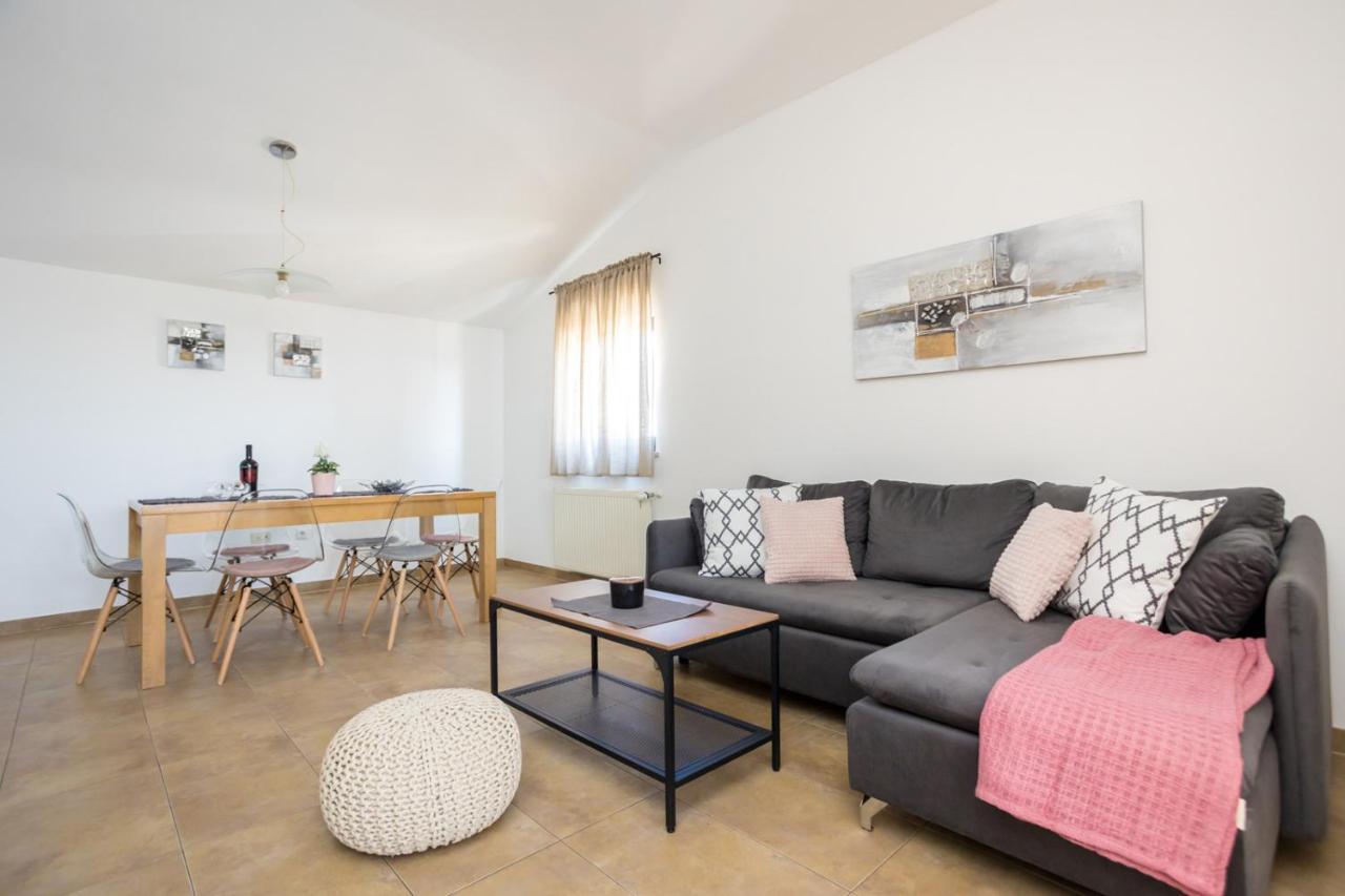 Apartmani Beba Omišalj Exterior foto